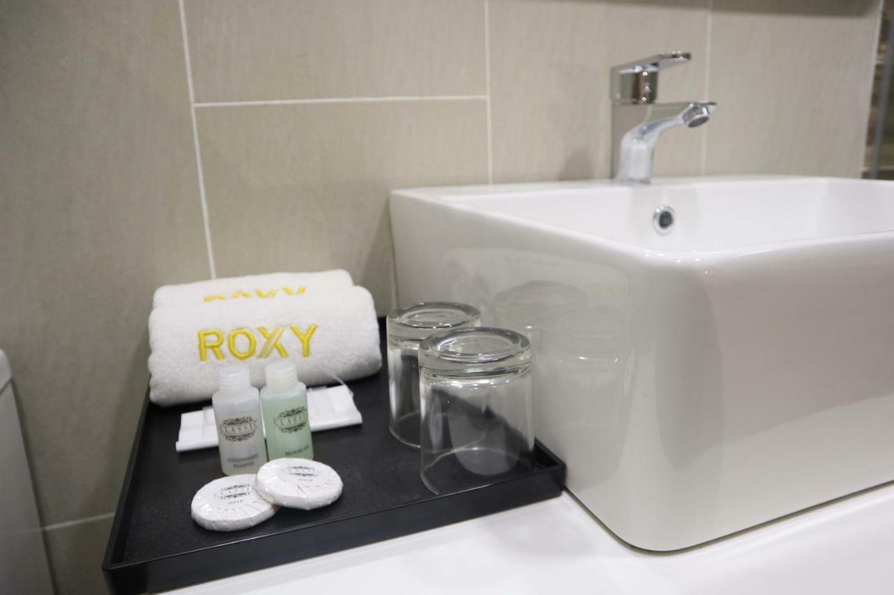 Roxy Hotel Padungan Kuching Exterior foto
